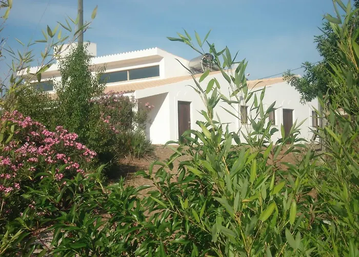 Casa Paz Do Barrocal * Currais Boieiros