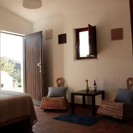 Casa Paz Do Barrocal Bed and breakfast