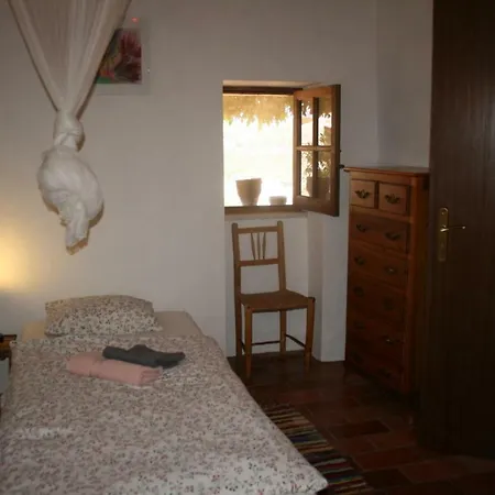 Casa Paz Do Barrocal Bed & Breakfast *